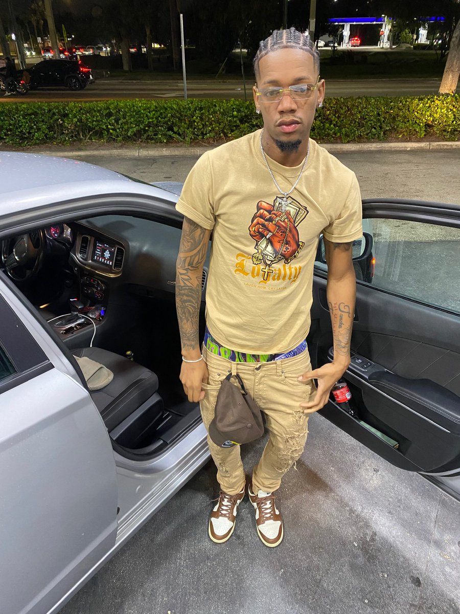 thatkidtre_'s tweet photo. Just a few updated pics of a turnt Scorpio🥷 gang 😈 https://t.co/qZZbjJG7Be