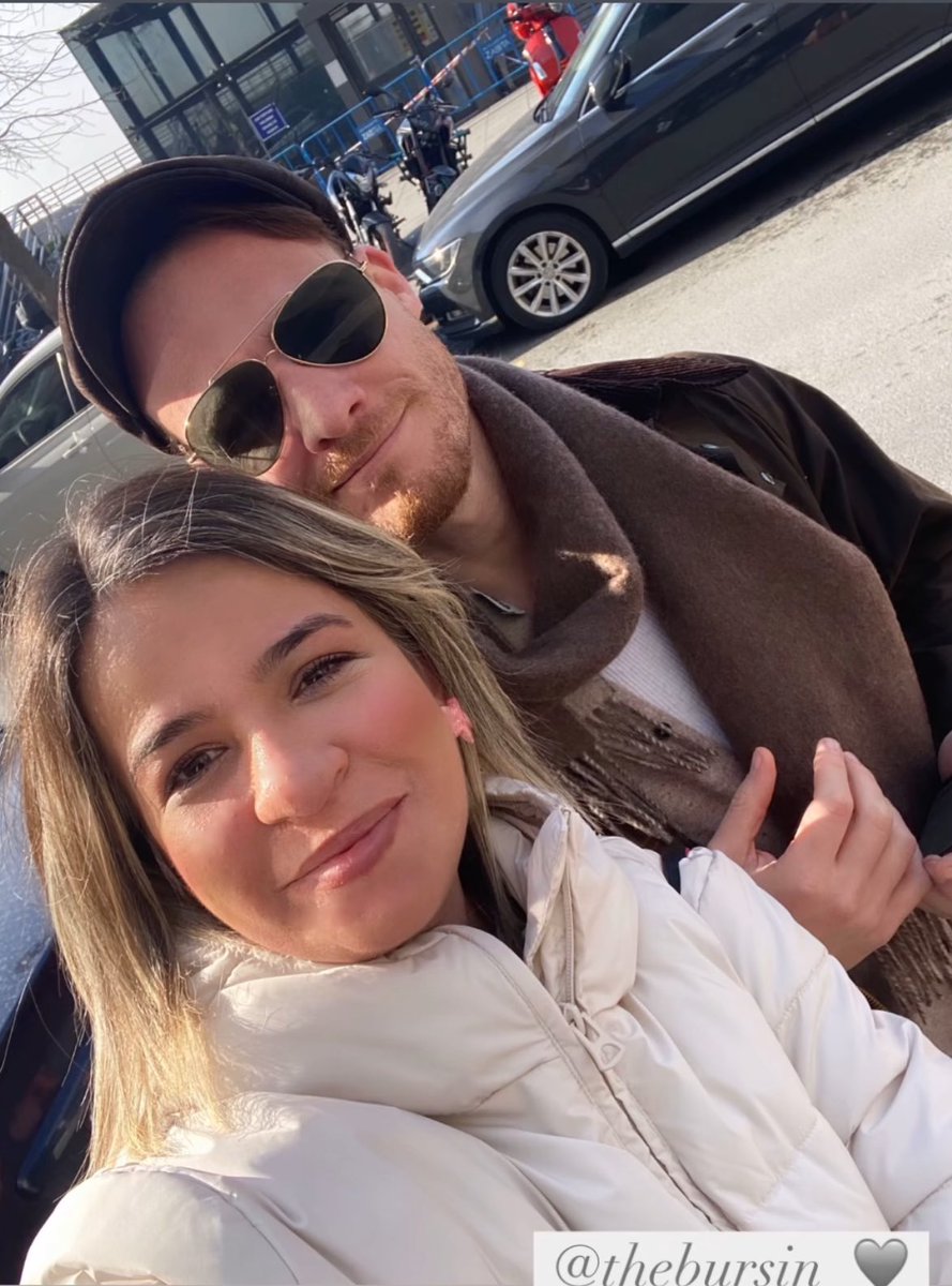 🇪🇸 Nueva foto de Kerem Bürsin con una fan.

🇬🇧 New photo of Kerem Bürsin with a fan. 

#KeremBürsin 

📸 : zeygunaydin_ IG