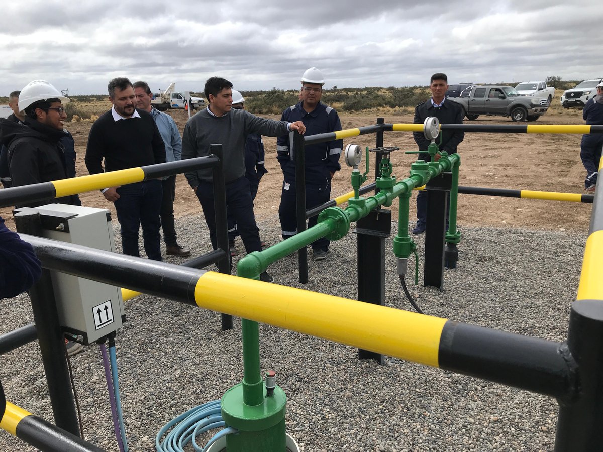 AVANZA LA OBRA QUE LLEVARÁ ALIVIO A LA FALTA DE AGUA EN CALETA OLIVIA

El director de Servicios Públicos Sociedad del Estado (SPSE), Juan Oliver, informó que el proyecto del acueducto que conectará Cañadón Quintar con Caleta Olivia tiene un avance superior al 90%.