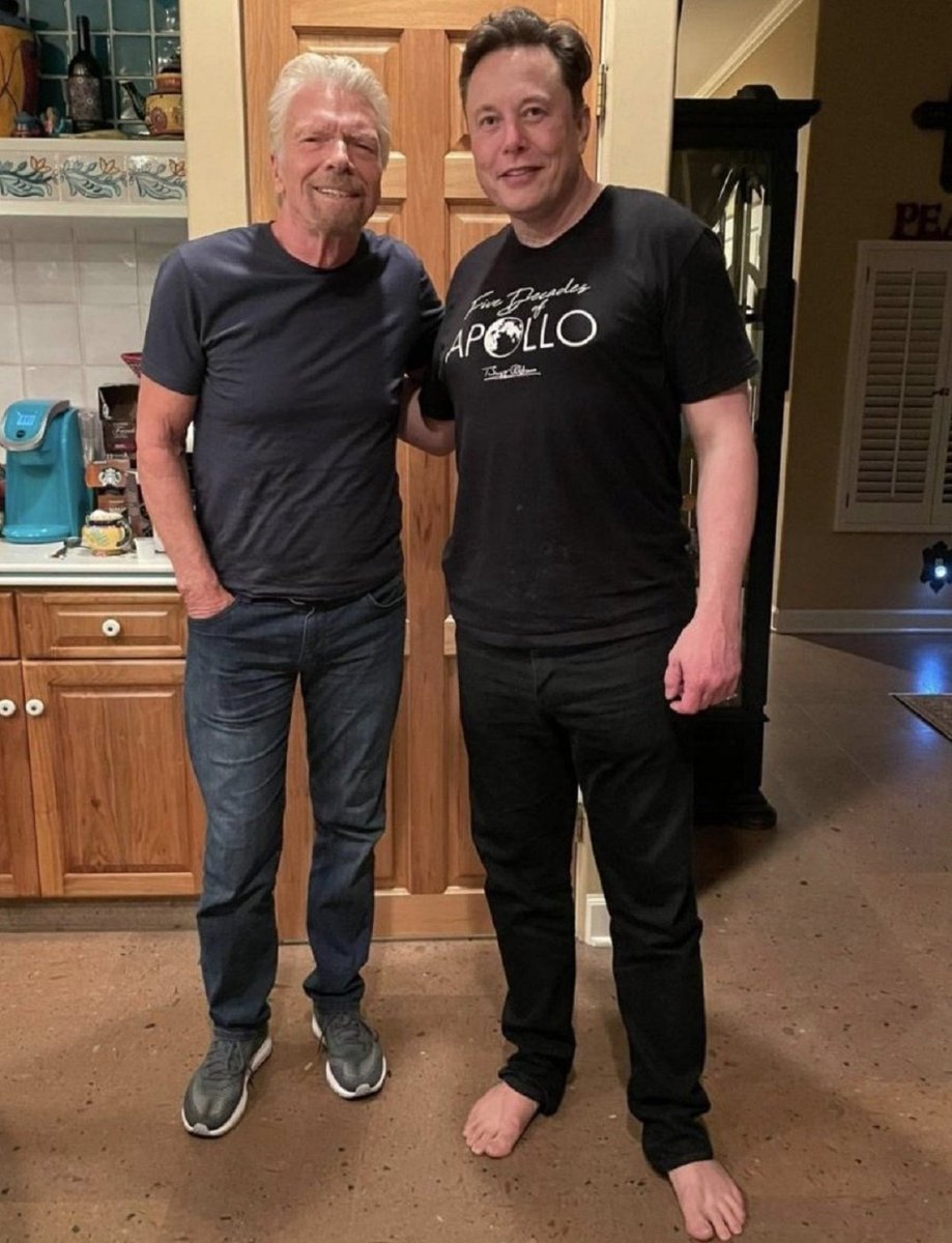 Elon Musk could own multiple mansions and several yachts, even his own island, but he chooses to make the world his home instead, staying with friends and tirelessly working every day of the week