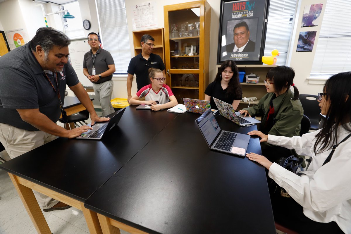El Paso ISD (@elpaso_isd) on Twitter photo <a href="/YWSteamPrepNT/">Young Women's STEAM Prep NewTech Academy</a> is one of only 69 schools to receive <a href="/CollegeBoard/">College Board</a>'s Female Diversity Award in 2024 for achieving high female representation in AP Computer Science A and AP Computer Science Principles.
Learn more ➡️ bit.ly/YWA_0122
#ItStartsWithUs <a href="/YWSteamPrepNT/">Young Women's STEAM Prep NewTech Academy</a> is one of only 69 schools to receive <a href="/CollegeBoard/">College Board</a>'s Female Diversity Award in 2024 for achieving high female representation in AP Computer Science A and AP Computer Science Principles.
Learn more ➡️ bit.ly/YWA_0122
#ItStartsWithUs