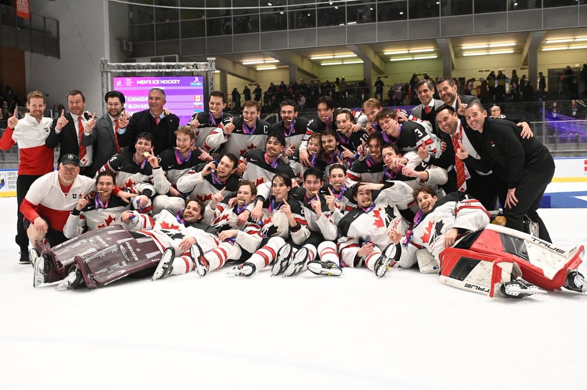 The celebration is on!

Les célébrations sont commencées!