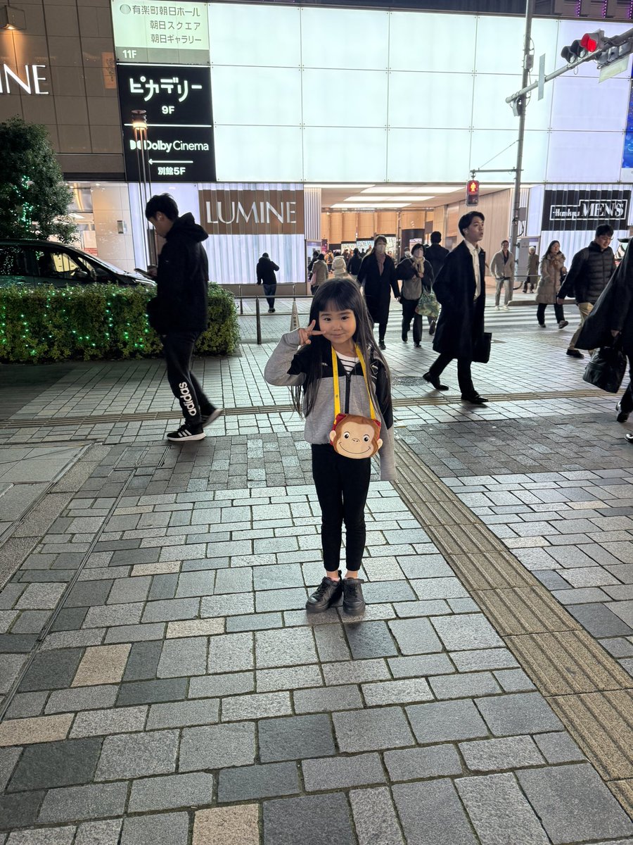 marushiochannel's tweet image. 丸の内ピカデリー前にて