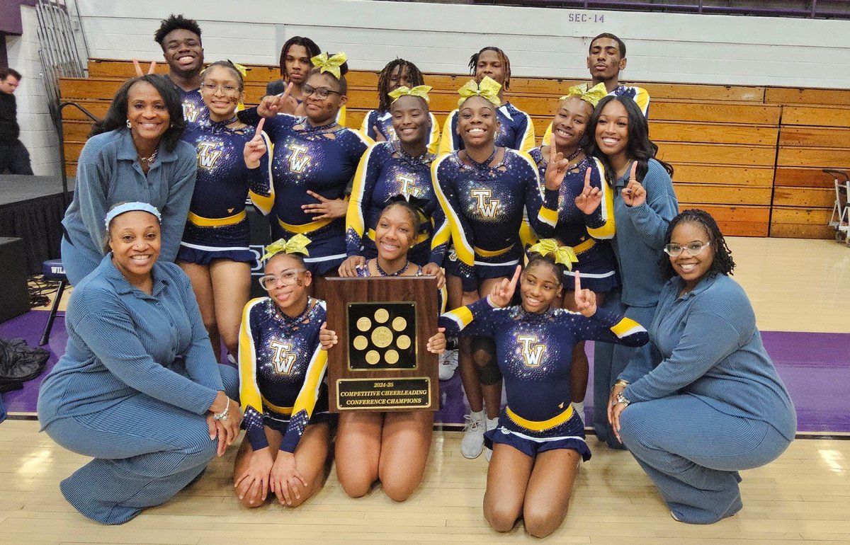 Congratulations to our Varsity Cheer team and their coaches on their 1st place finish at the SAC Conference competition!