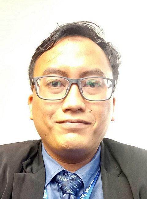 triandriyanto's tweet photo. Tulisan vs orangnya https://t.co/5DS49AUVEg