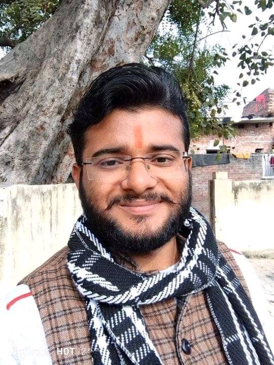 Suneel_Jogi's tweet photo. मित्रो रेलवे में ग्रुप डी की भर्ती आ गई है...
बच्चे मांग कर रहे हैं वैकेंसी बधाई जाए इतने में काम नहीं चलेगा..!!!

#RailwayLevel1_1Lakh_VacancyDo https://t.co/aqEzbEoHiM