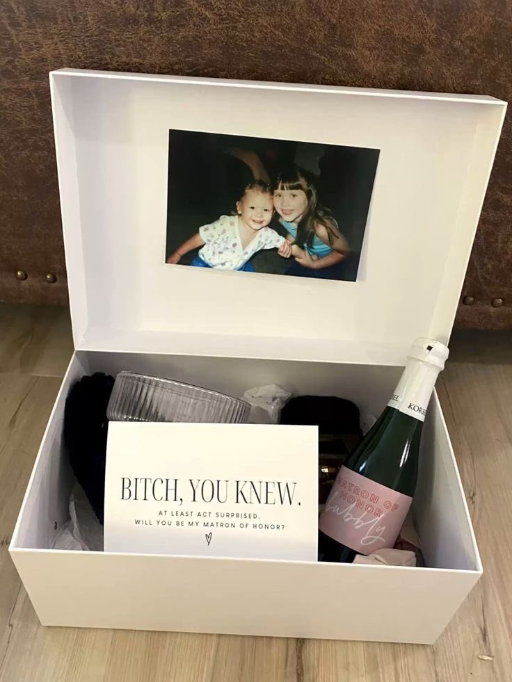 izzysaks's tweet photo. Build a bridesmaids box

An interactive thread https://t.co/e0cwEk5dQb