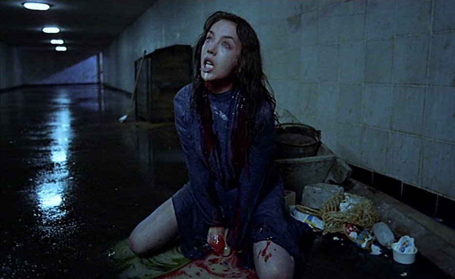 Rare photo de moi actuellement en pleine intoxication alimentaire/nuit blanche depuis 23h.