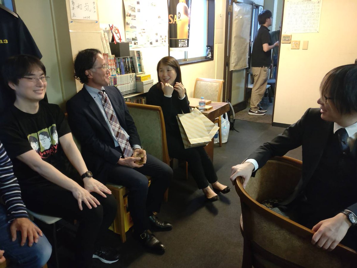 soufu2013's tweet photo. ABEMA地域対抗戦2025地域会Part1 in長崎【チーム九州】
の取材・撮影等で「宗歩」をご利用いただきありがとうございました。画像は取材・収録後の談笑のひとときです。撮影の模様は下のリンク「チーム動画」からどうぞ。
チーム九州の先生方ありがとうございました！
ABEMATVスタッフの皆様にも御礼申し上げます。
また撮影にご協力いただいた皆様にも感謝申し上げます。
#ABEMA 
#将棋 
https://t.co/371CWNq0w6