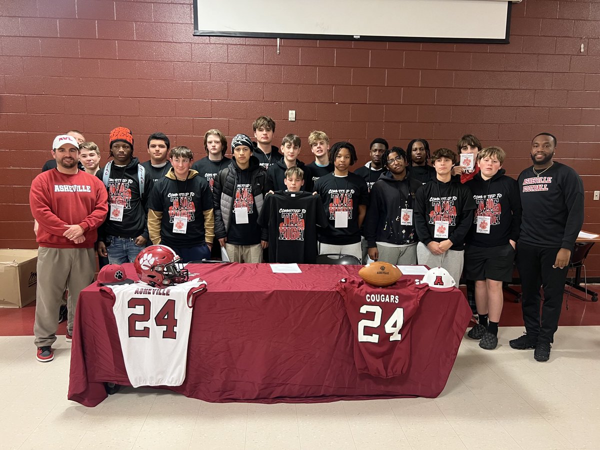 Last year’s 8th Grade Official Visits. Excited to welcome the next group of players and parents on campus THIS Friday! If you are at AMS and you have not reached out to Coach Radford it’s not too late but please do so ASAP. #CougarPride #WelcomeToTheHigh
