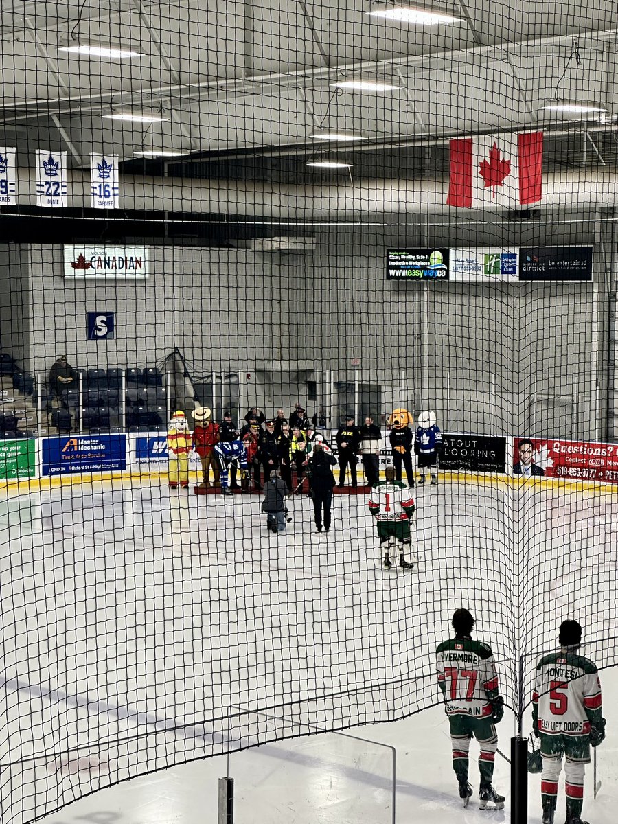 crimestopperldn's tweet photo. It was a pleasure attending the @LondonNationals game tonight honouring first responders 🚨

Such a fun time, be sure to come out to game nights

Thank you @LondonNationals #gonationals 🏒 https://t.co/kfIttNB5rX