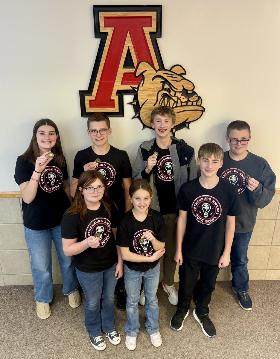 nrubenthaler's tweet image. Gothenburg JH Quiz Bowl took first place at the Ainsworth Invitational today.  Way to go Swedes! @GBurgSwedes @SwedesAD