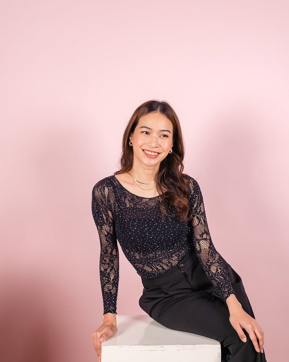 paulaazurin_'s tweet image. &quot;34th. I have nothing but gratitude.&quot; - Ate J

Ang ganda mo teh j!! Happy birthday ate j!! Love you so much!! 💕💕🎉
#THIRTYFOReverWithJonaxx