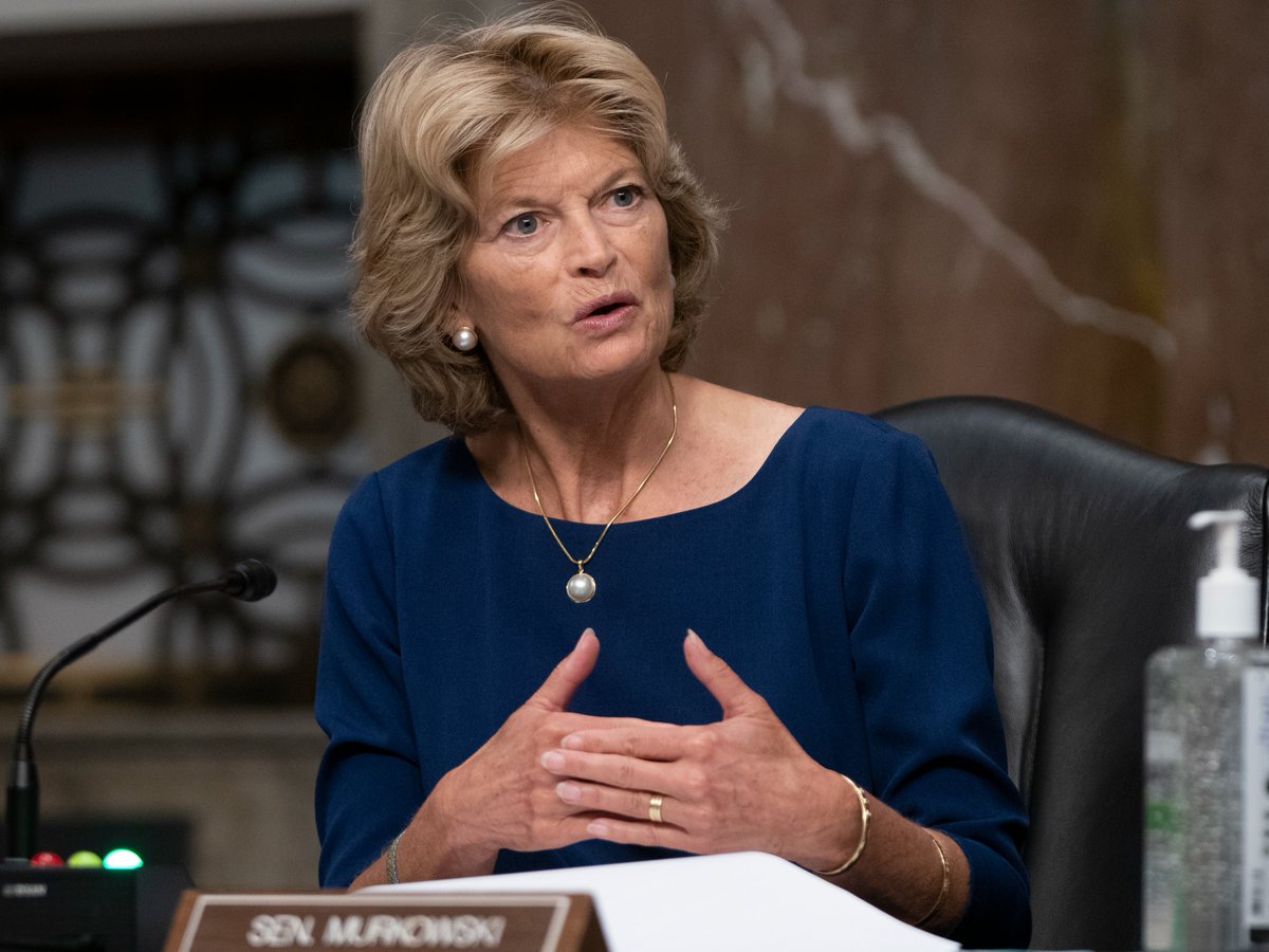 🚨NEW: GOP Senator Lisa Murkowski is planning to oppose Pete Hegseth's nomination for Secretary of Defense. 

RETWEET to thank @LisaMurkowski for standing up for our democracy against Trump!