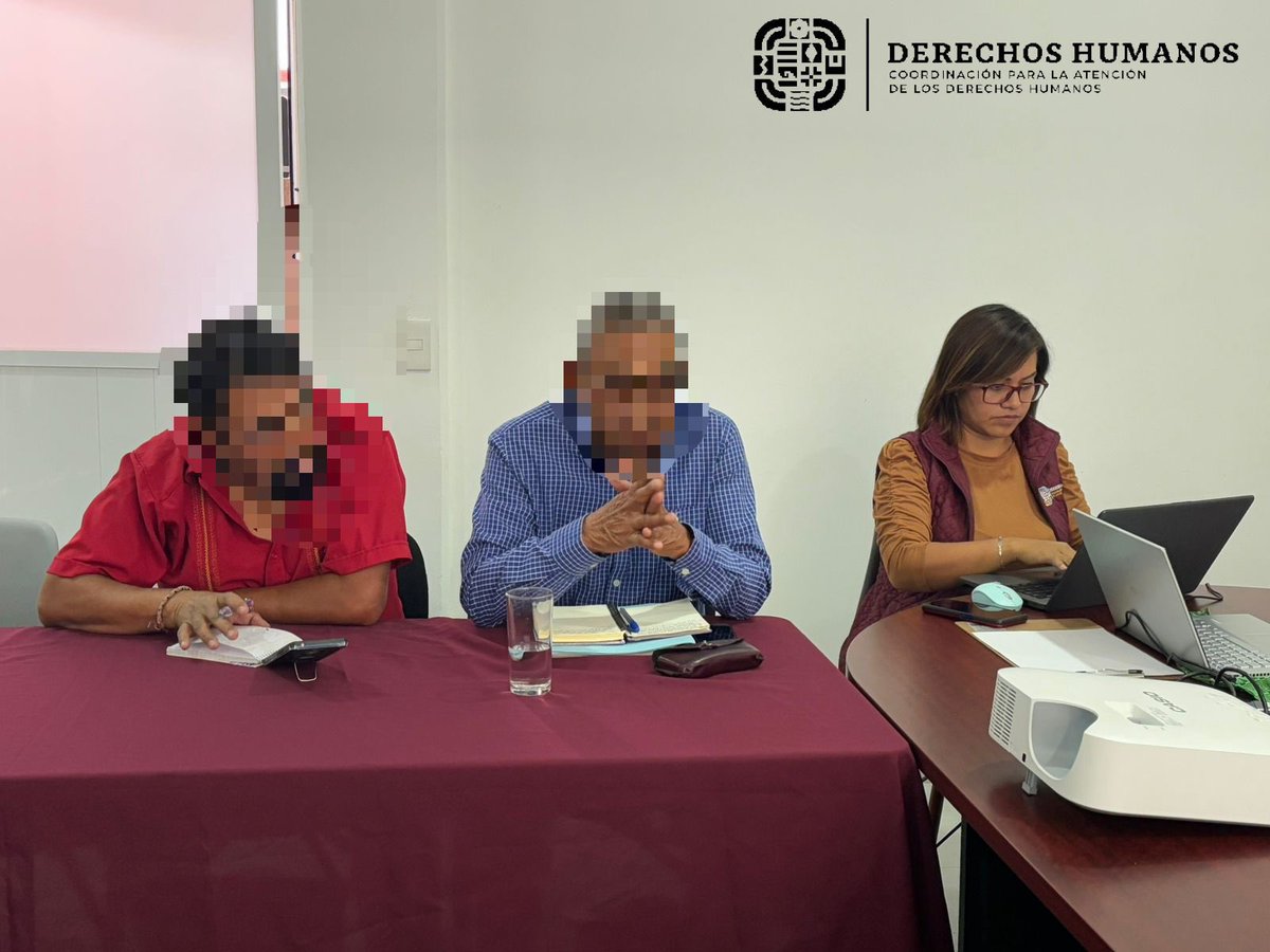 CADH_GobOax's tweet photo. El día de hoy, la #CADH, @BusquedaOaxaca y #CEEAV, autoridades que conformamos el Gabinete de Derechos Humanos, recibimos a representantes e integrantes del Colectivo "Oaxaqueños Unidos Exigiendo Justicia", con quienes dialogamos sobre las acciones que desde el @GobOax https://t.co/ApJDl9Sd38