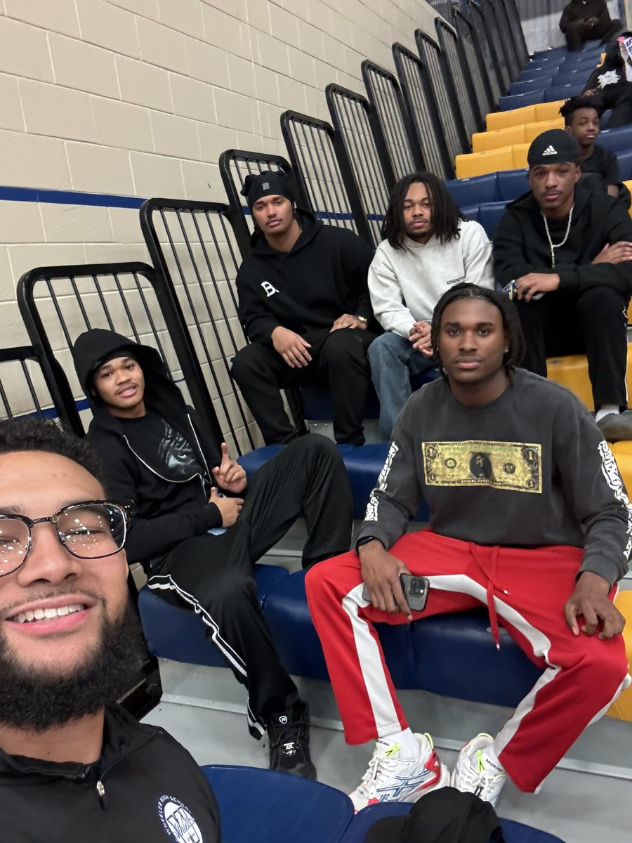 CoachBowdre's tweet photo. Shoutout to our football team supporting basketball on a Tuesday!! #onewheeler @WHSCatSports @Wheeler_High @CCSD_AD #1% https://t.co/MEj2URyjUY