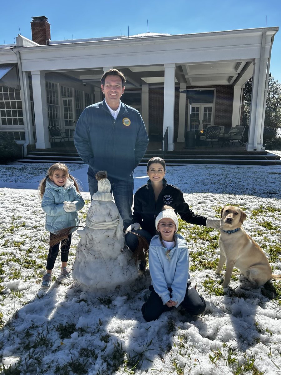 CaseyDeSantis's tweet image. ❤️