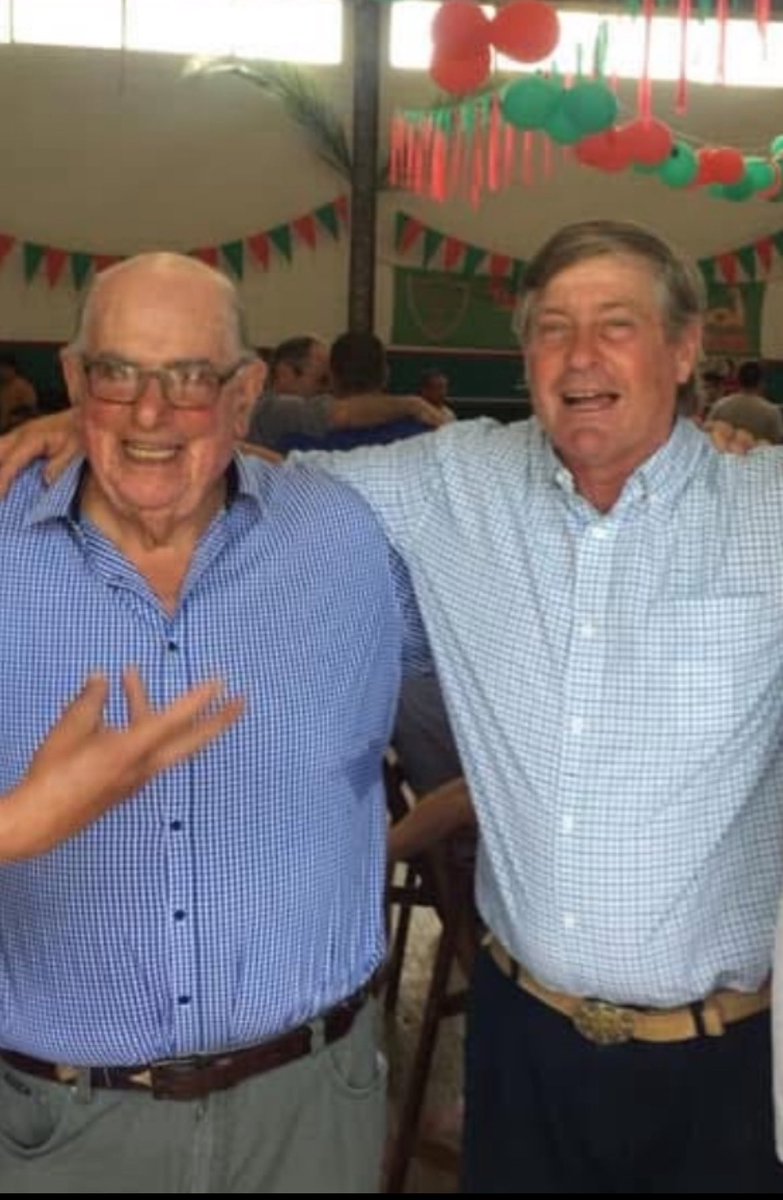 Se fue un gran blanco y mejor persona, compañero de ruta y comprometido con lo humano sin importar donde estuviera la necesidad. A la familia TODO, sus amigos y su Risso querido.
Hoy Jorge, te despedimos para el encuentro con Wilson y Larrañaga entre otros blancos de ley. Q.E.P.D