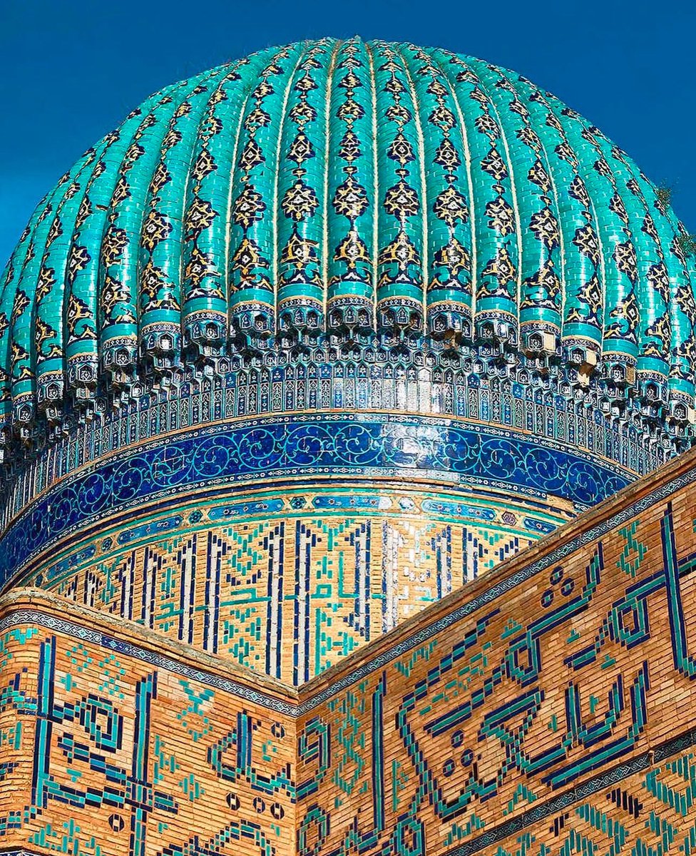 MENAAN987's tweet photo. The color blue (al-azraq) in Islamic tradition symbolizes the universe’s depths, with turquoise holding mystical qualities. 🌌💙

#IslamicArt #Architecture #IslamicHeritage #BlueInIslam #Mosques #Turquoise https://t.co/MsnB3iHFOd