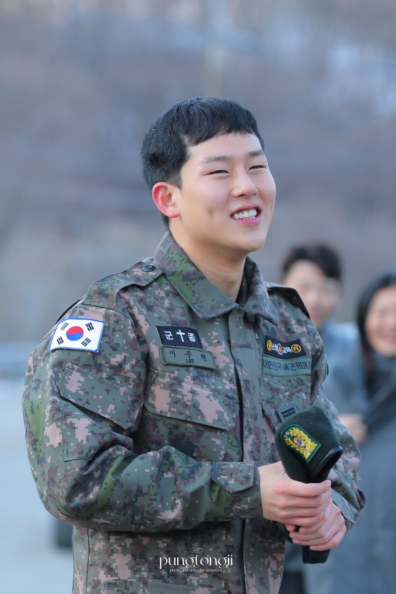 250123 #주헌 전역
🫡