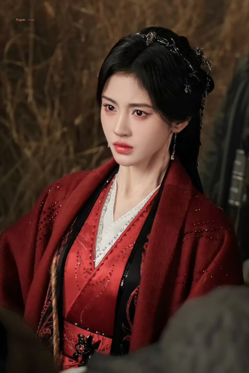 jujingyishunxi's tweet photo. ปาทับจัยในรูปโฉมของชี เสี่ยวจวีสวยมาก;_: https://t.co/DiIyI4PPeB