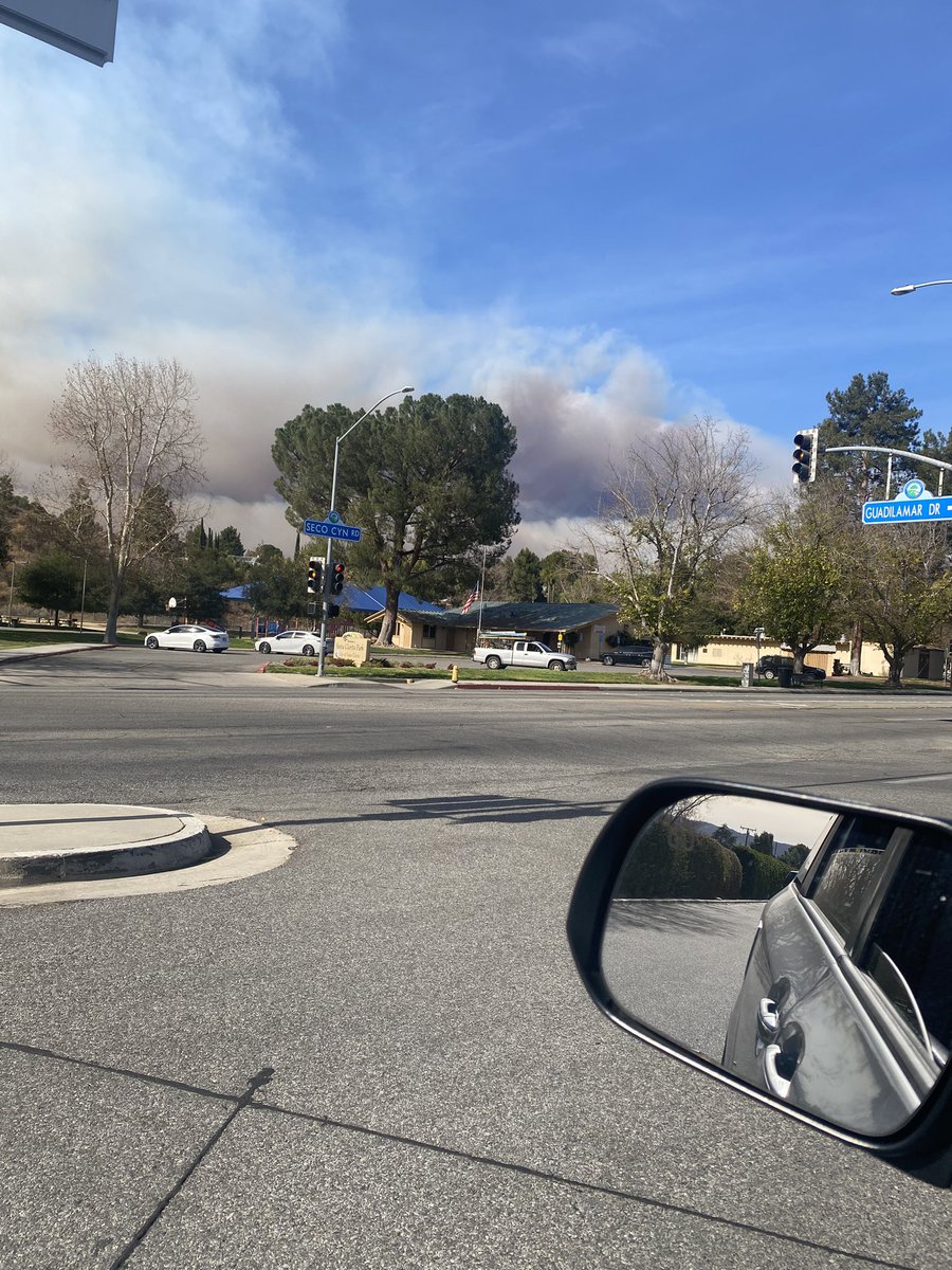 Melissa67950101's tweet photo. @ninoboxer Keep SoCal in prayer AGAIN❤️🔥 we’re on fire 🔥 AGAIN #castaicfire #plannedfires …. This one is close to us & a lot of good familes out here who Love the Lord ❣️we love CA , we’re all against Soros/deep state/Grusome & we know this is planned https://t.co/lbhvBXnroV