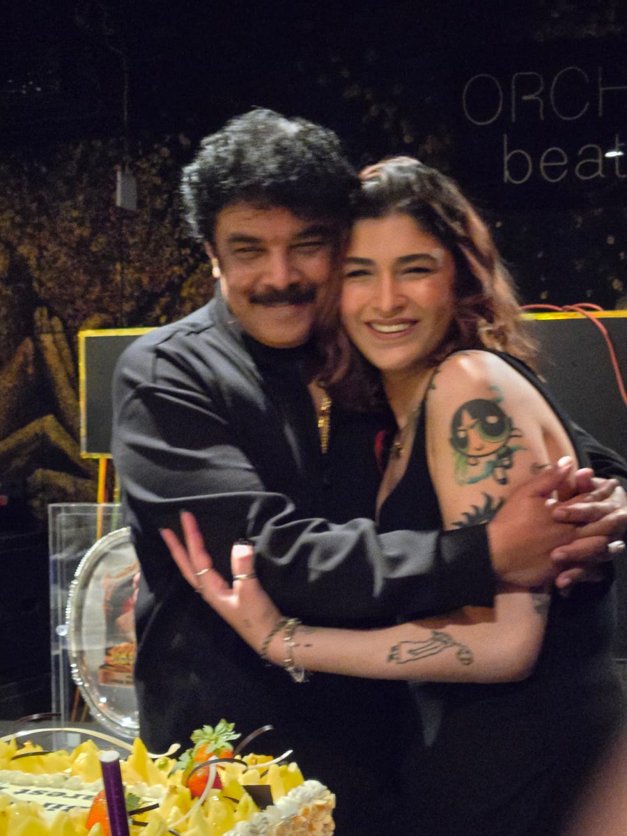 khushsundar's tweet photo. Celebration 🍾 🪅 🥳 
#HappyBirthdaySundarC https://t.co/HZa4yuZcre