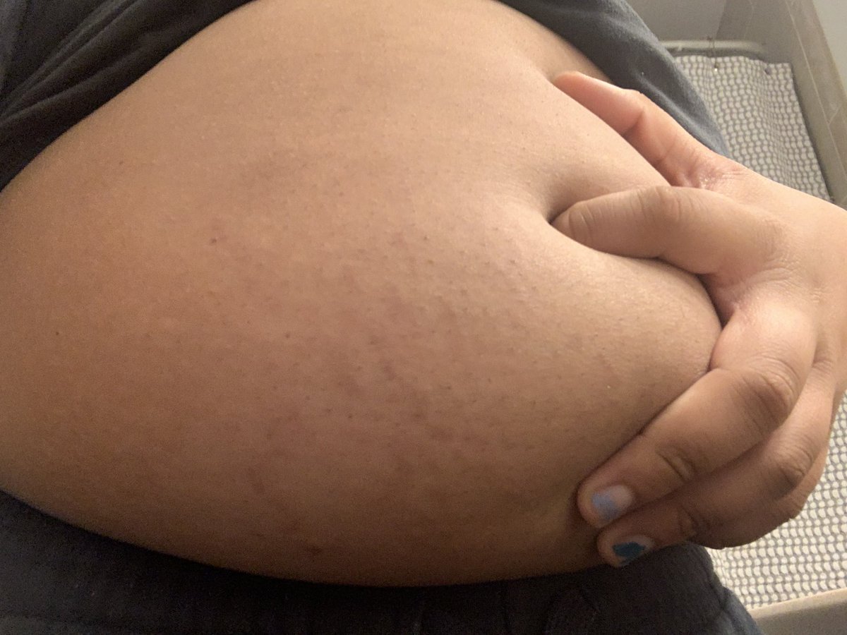 Grilled Cheese a day keeps the weight loss away🎶

(Genuinely though, grilled cheese with garlic butter is SOOOO good….)