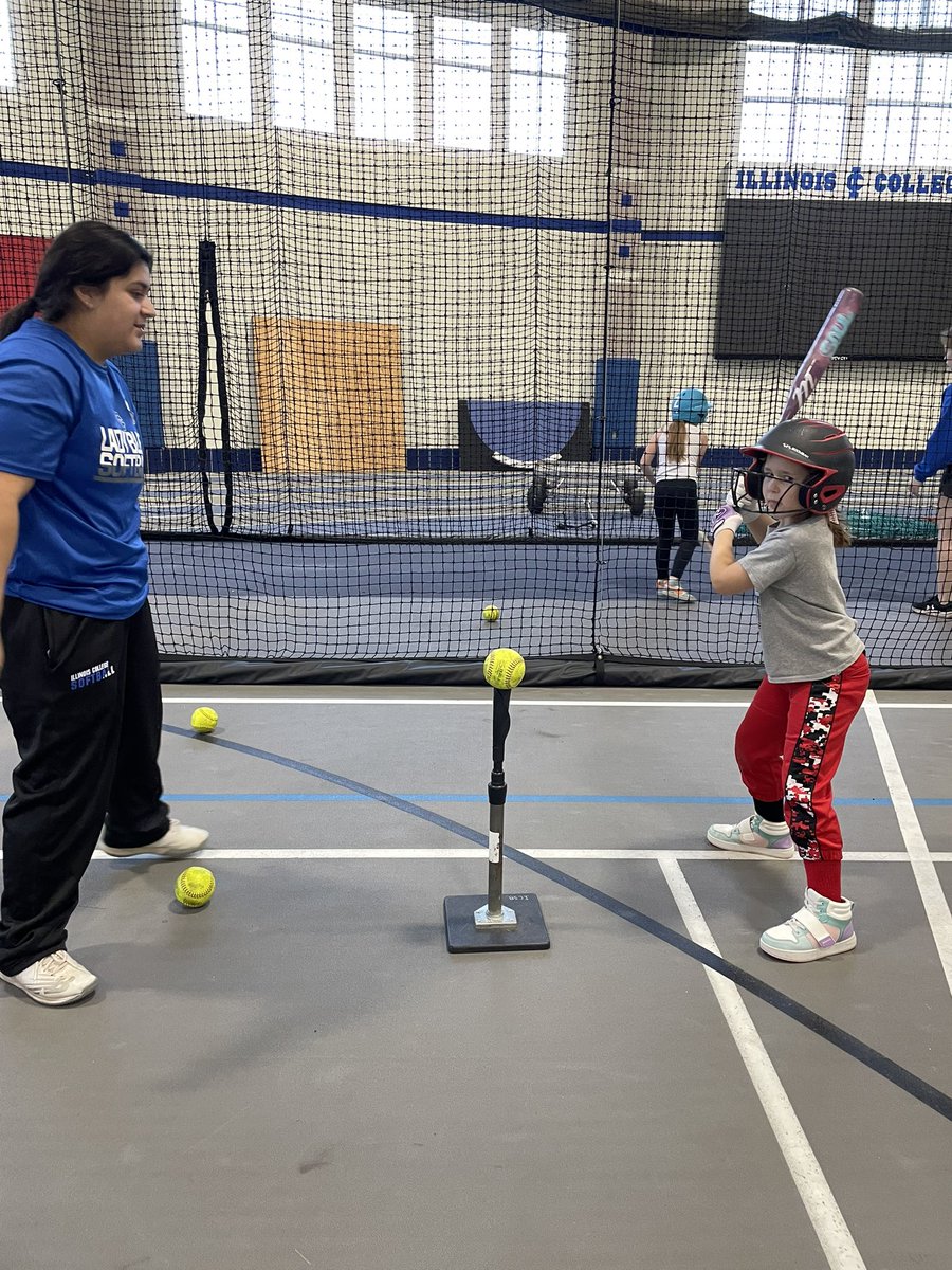 Illinois College SB tweet media