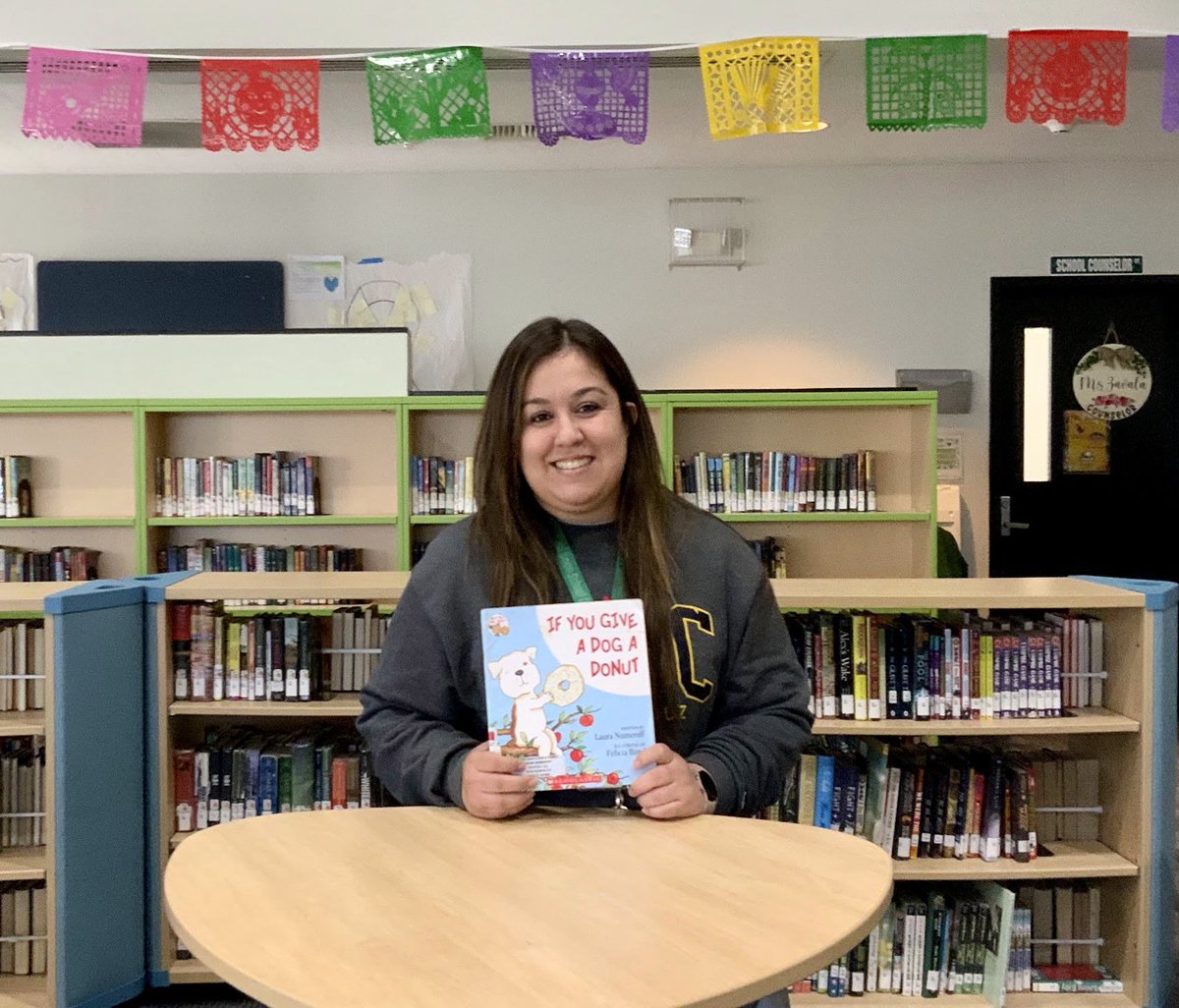 🌟 GUSD Story Time with GUSD Readers - Follow this Youtube link: youtu.be/_HsoOzr9-fc?fe…
#ALLmeansALL #ThisisGUSD #GreenfieldGuarantee
🌟 GUSD Hora de Historia con estudiante de GUSD - Sigan este enlace de Youtube: youtu.be/_HsoOzr9-fc?fe…