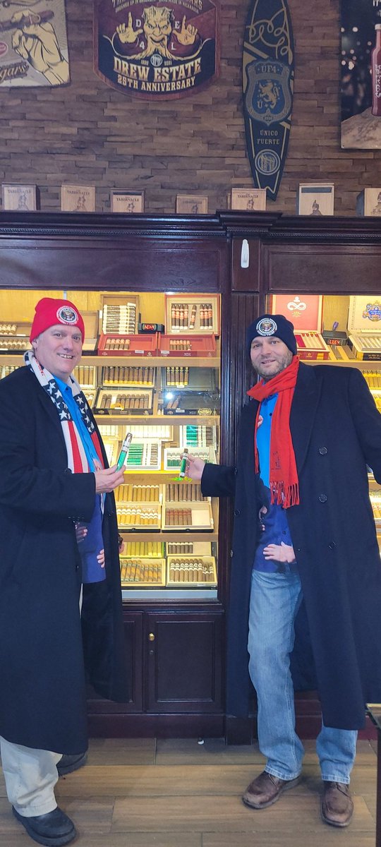 TheBarlock's tweet photo. Fun times at TG Cigars in DC for the Inauguration. https://t.co/teCxSN5nMe