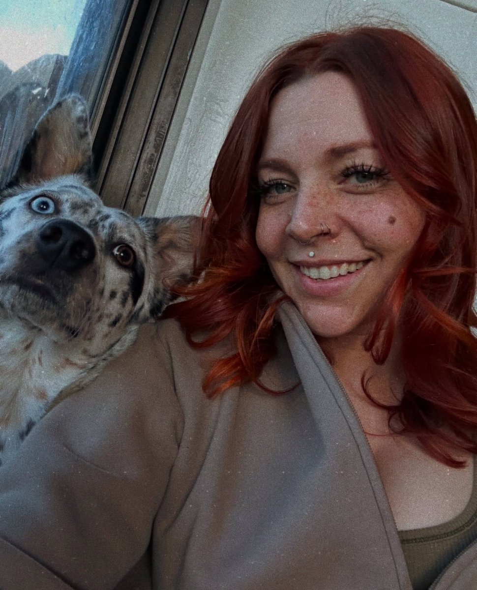 supGaiah's tweet photo. Olive & Eve: my barky chaos squad 🐾💜 They don’t eat my snacks, but they sure interrupt my streams! Eve sprints over every time I scream at a horror game—my emotional support heckler 😂 #DogMomEnergy #StreamerLife #KickFam #LupusWarrior #TwitchDogs #BarkSquad https://t.co/CtH6JhmhXg