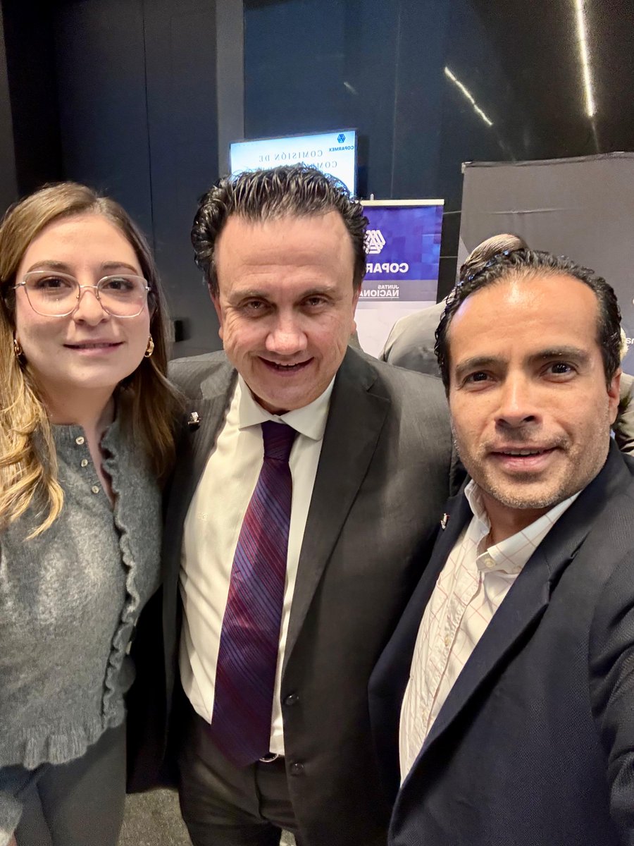 CoparmexZMLeon's tweet photo. 📢 En las Juntas Nacionales de @Coparmex , nuestro presidente @hector_rodvel  reafirma el compromiso de #CoparmexLeón para generar vínculos sólidos y trabajar en unidad por un México más próspero. 💪🤝 ¡Juntos hacemos la diferencia! 🇲🇽 #UnaSolaCoparmexUnSoloMéxico https://t.co/RvTod7kuzl