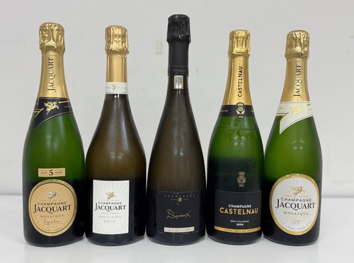 vin_fumiko's tweet image. 1月の #nhkcul シャンパーニュ講座終了🥂今月は昨年12月の続編で #CooperativedeManipulation にフォーカス。CM徹底追求の2ヶ月でした。3枚目は12月の回、信頼するマイィは2回フォーカスしているので今回は除外😉 2023年にCMのTEVC傘下になった #Henriot 予期せぬという名のリナタンジュ🍾 #Champagne