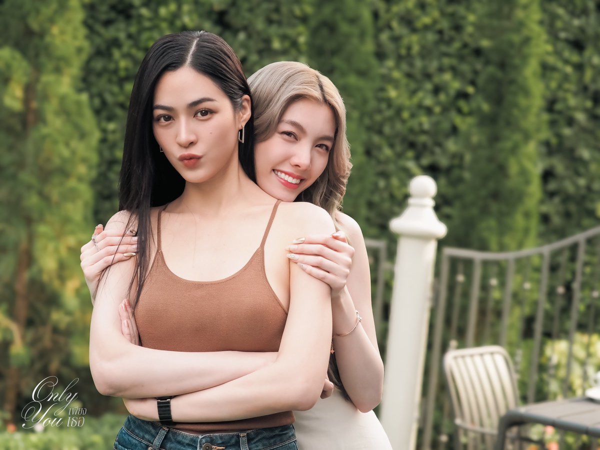 LingOrmCH3's tweet photo. Congratulations Official Pilot #OnlyYouTheSeries #เพียงเธอ ยอดวิวใน Youtube 4 M แล้ว🥹

🥳 ขอบคุณเจ้าความรัก แฟนคลับ และผู้ชมทุกคนนะคะ

ระหว่างรอซีรีส์ออนแอร์ ดู Pilot เป��นวงกลมไปด้วยกัน💓
3Plus : https://t.co/XMAjoDP8Qm
YT Ch3 : https://t.co/EmyJQYZW6T

#หลิงออม #LingOrm https://t.co/3OxytarVpX
