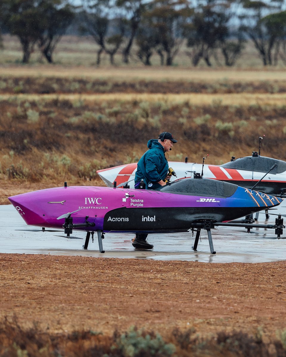 AirspeederHQ's tweet photo. βPilot, await final go-no-go confirmation.β ππ§οΈ
The anticipation is high when the flight director is on the lookout for a clear window in the rainstorm to kickstart the race. @MaiOnHigh.
#EXASeries #flyingcar #evtol #aviationlovers #motorsportlife #WomenInMotorsport https://t.co/bMVmp6sgLT