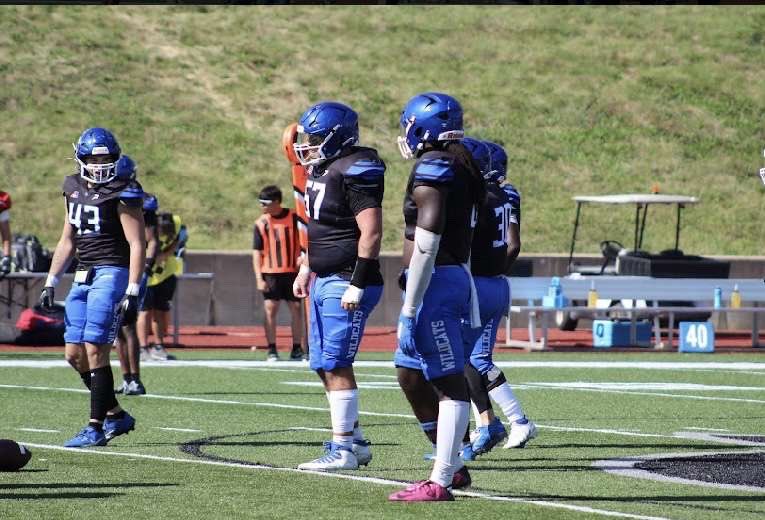 CoachBress_CSC's tweet image. Blessed to be able to coach these young men and watch them grow both on and off the field‼️

This is My Why‼️

#BlueCollar #FrontLine