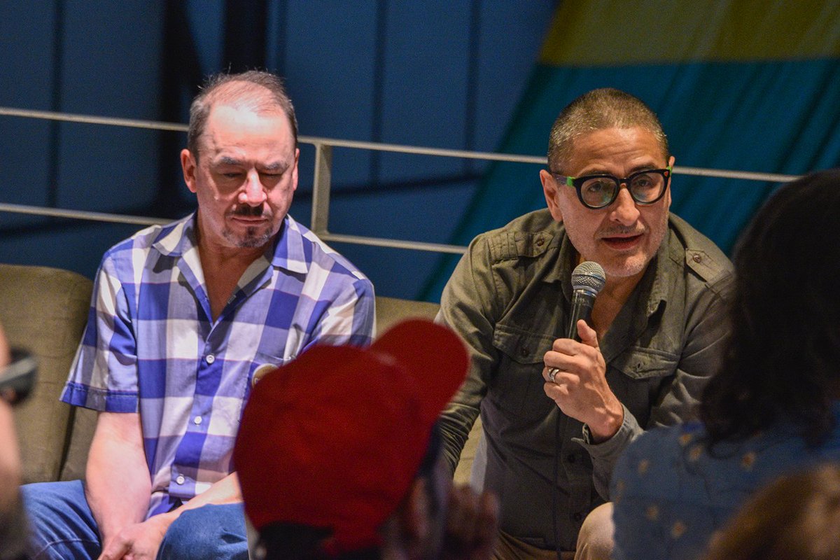 Gracias a quienes nos acompañaron en la presentación editorial de 𝙎𝙖𝙧𝙖𝙝 𝙭 𝙈𝙞𝙣𝙩𝙚𝙧. Este encuentro nos permitió reflexionar sobre el proceso creativo, la autogestión y la libertad artística, inspirándonos en el legado de una figura clave del cine experimental mexicano.