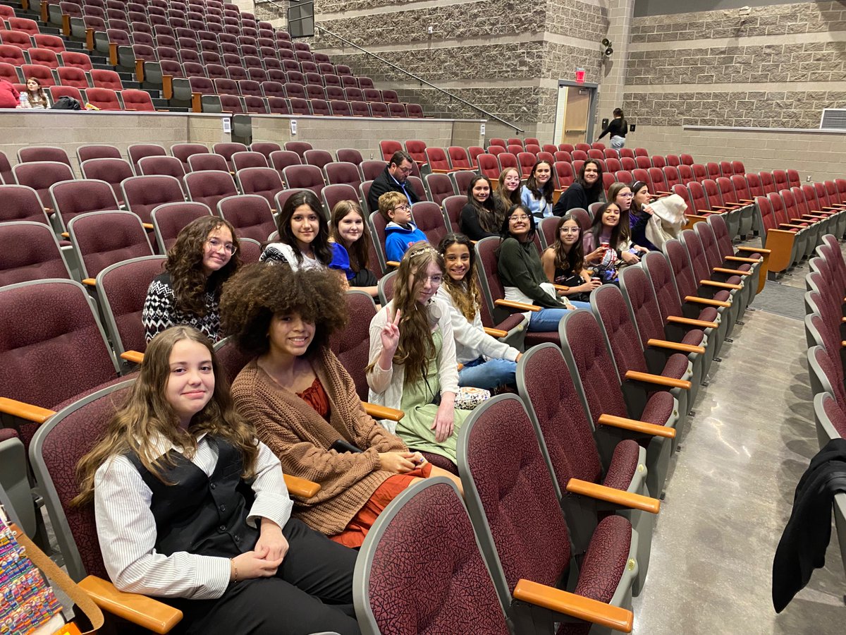 MsCabral1's tweet photo. Harris Theatre students having a blast watching Matilda the Musical. You cannot miss it! Great job Lee HS 👏 @harrishawks  @NEISDFineArts https://t.co/7wTtgmMLox