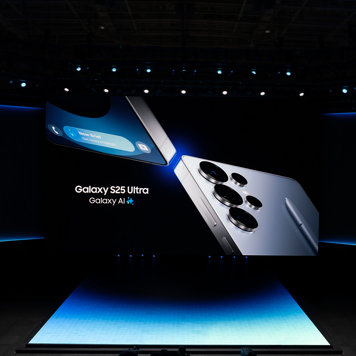 Samsung Mobile tweet media