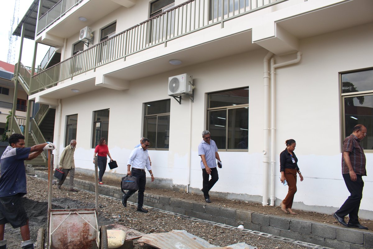 FFspdd's tweet image. Reunião konaba Projeto “Escola RAIZ” entre membro equipa Universidade Católica Timorense (UCT) ho Diretor Geral do Ensino Superior, Dra. Maria Filomena Lay ho Equipa iha UCT, Balide (22/01/2025).