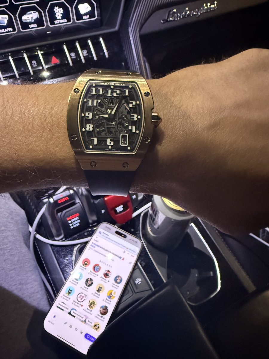 Booksey's tweet image. Who want Ben to do another 1 HUNNA?