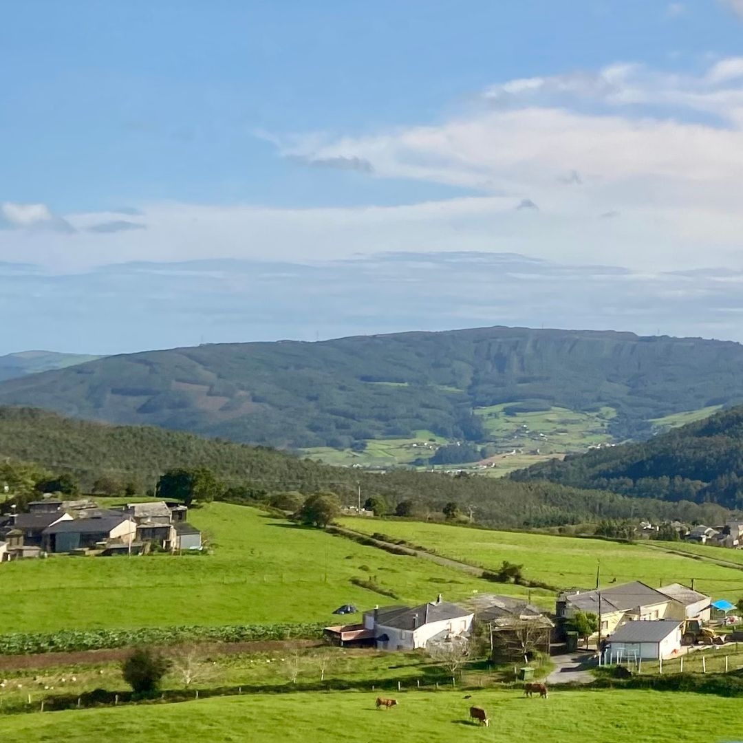 GoCorps's tweet image. "A glimpse of the beautiful Spanish countryside." -Megan, Goer Class of 2023, Community Development Track

Do you want views like these? Change your address after college and join the work God is doing around the world by using your degree to make a difference.