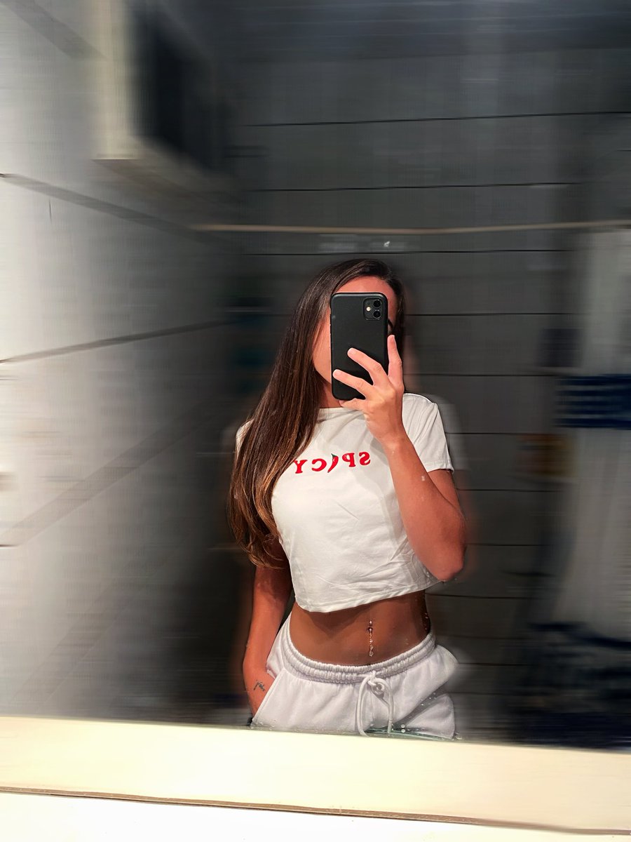 Jaderlx0's tweet photo. Do you prefer sweet or spicy ?🤭 https://t.co/9Uo3cLKuBd