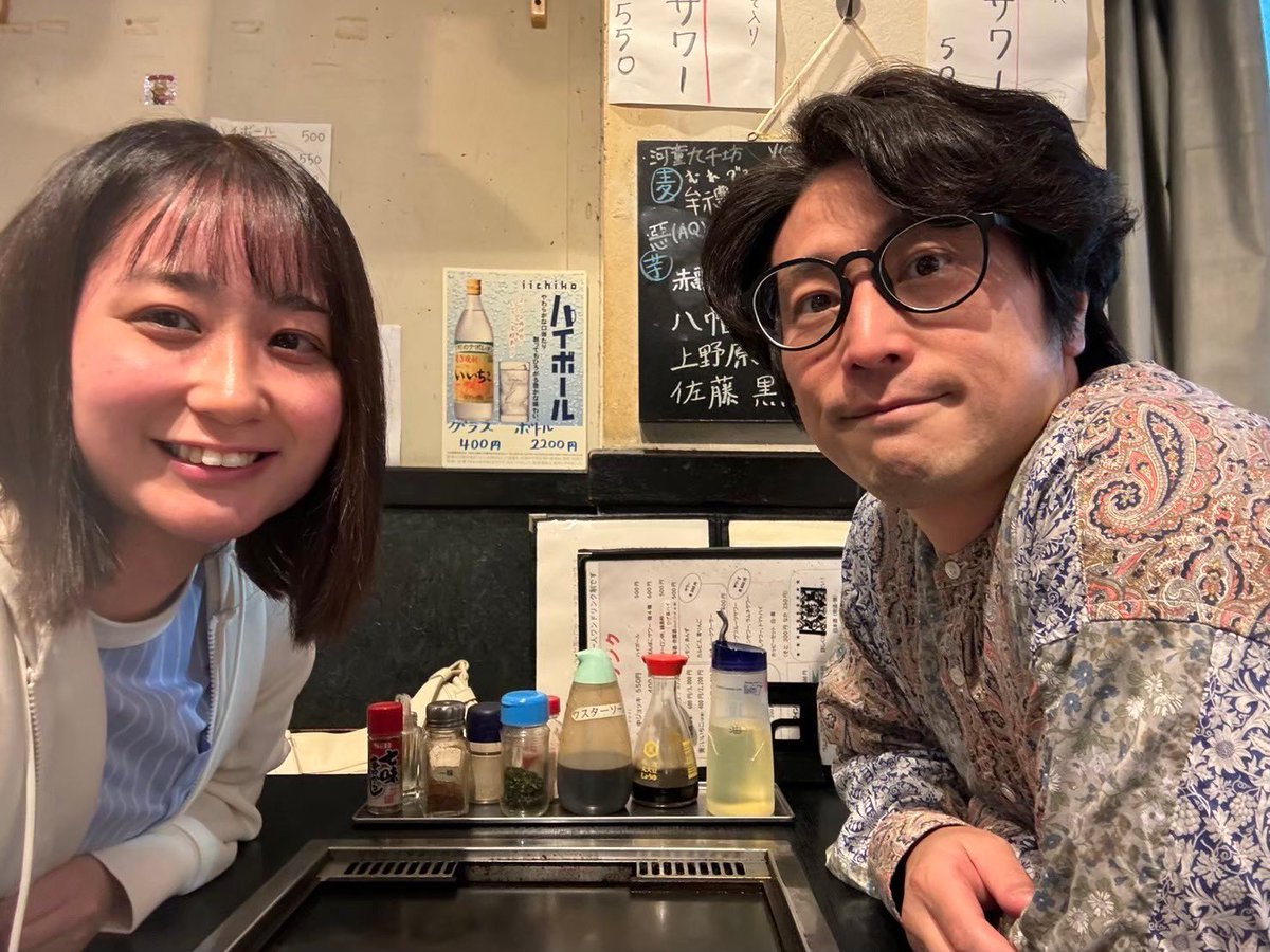 syp104's tweet photo. 精神的にも物理的にも"有言実行"
ここまで徹底できる人に会ったことなくて
尊敬の毎日

いつも先を見ている裕介さん
ひーちゃんの成長も
新しいお家との毎日も
ムキムキナイスバディーの成長も…
全部全部楽しみだね。

お誕生日おめでとう🎉
益々素敵な一年を
2025年1月21日

最近の隣はすっかり娘← https://t.co/AYSefQ8Sjm