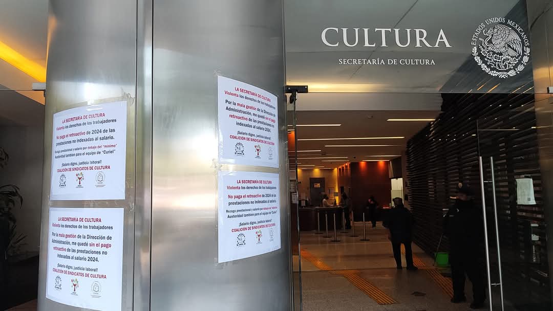 SinacCultura's tweet photo. La Coalición de Sindicatos de la Secretaría de @cultura_mx mala gestión de Administración-Finanzas No pagaron aumento a prestaciones 2024 Estamos en rezago salarial, prestacional y laboral 
#sinaccontigo #sinacenpiedelucha #secretariadecultura @ccurieldeicaza @Claudiashein https://t.co/W121vjzJZu