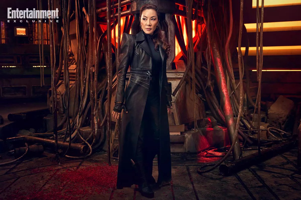 Michelle Yeoh, please rescue us from this mirror universe STAT. 
Star Trek: Section 31 premieres on <a href="/StarTrekOnPPlus/">Star Trek on Paramount+</a>  1.24 ew.com/michelle-yeoh-…