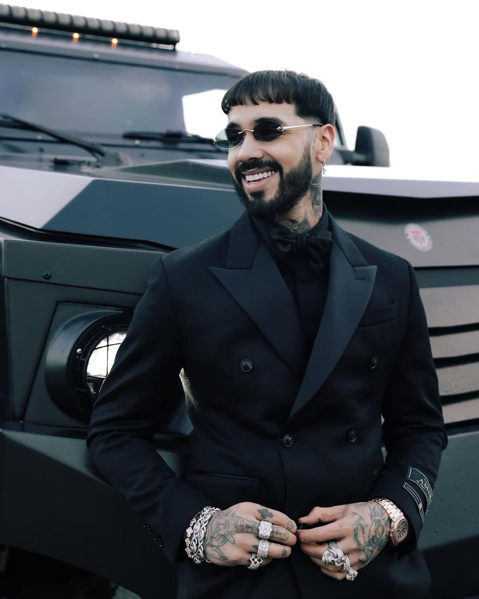 legendanuel's tweet photo. “Toda mi vida siempre quise ser grande, tenía muchos sueños y poco a poco los fui cumpliendo. Entre tantas metas algunas las he logrado y en otras he fracasado PERO NUNCA ME HE RENDIDO EN LOS TIEMPOS MALOS.”.

Anuel vía post Instagram. https://t.co/6AIEd1CoKO