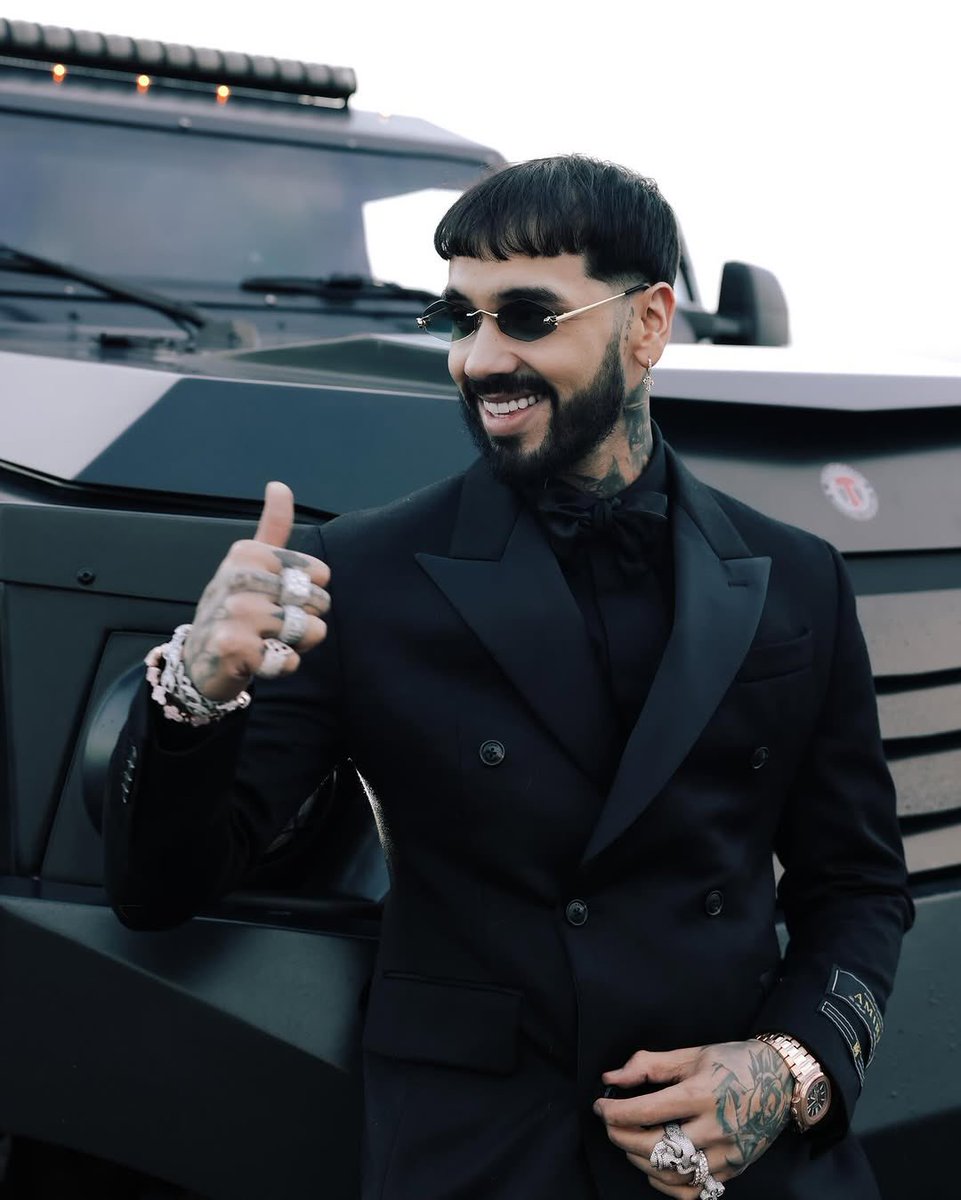 legendanuel's tweet photo. “Toda mi vida siempre quise ser grande, tenía muchos sueños y poco a poco los fui cumpliendo. Entre tantas metas algunas las he logrado y en otras he fracasado PERO NUNCA ME HE RENDIDO EN LOS TIEMPOS MALOS.”.

Anuel vía post Instagram. https://t.co/6AIEd1CoKO