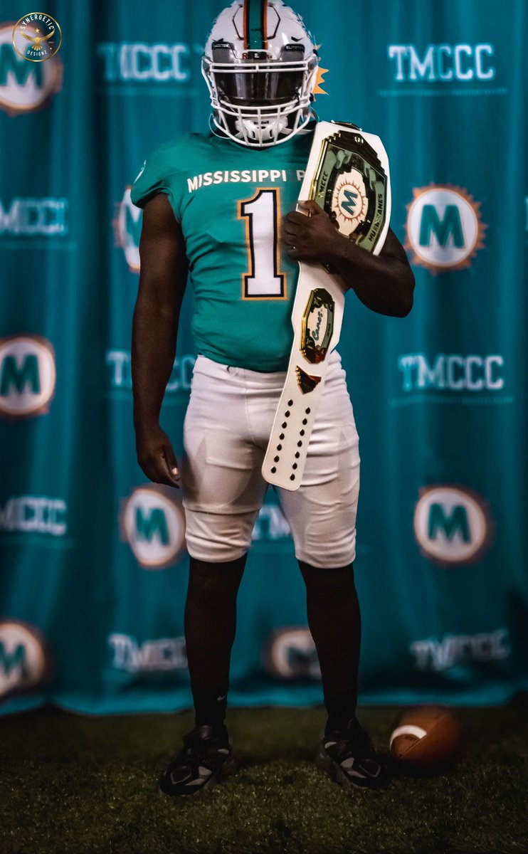 Enjoyed my visit this past weekend to <a href="/TMCCCOLLEGE/">The Mississippi CC College - Athletics</a> Thank you <a href="/Dontavion_C/">Coach Cunningham</a> for inviting me down

📸Picture creds:<a href="/SynergeticD/">Lakisha Prince</a>